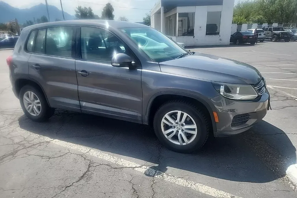 2014 Volkswagen Tiguan SE photo 1