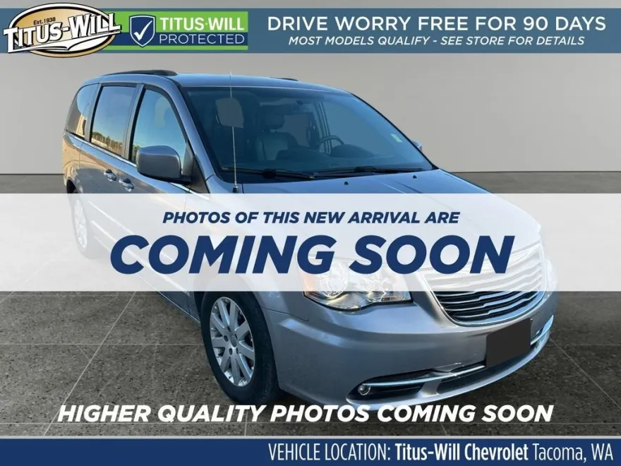 2014 Chrysler Town & Country Touring photo 1