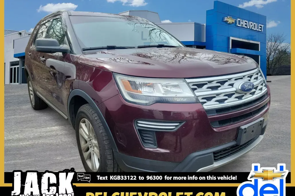 2019 Ford Explorer XLT photo 1
