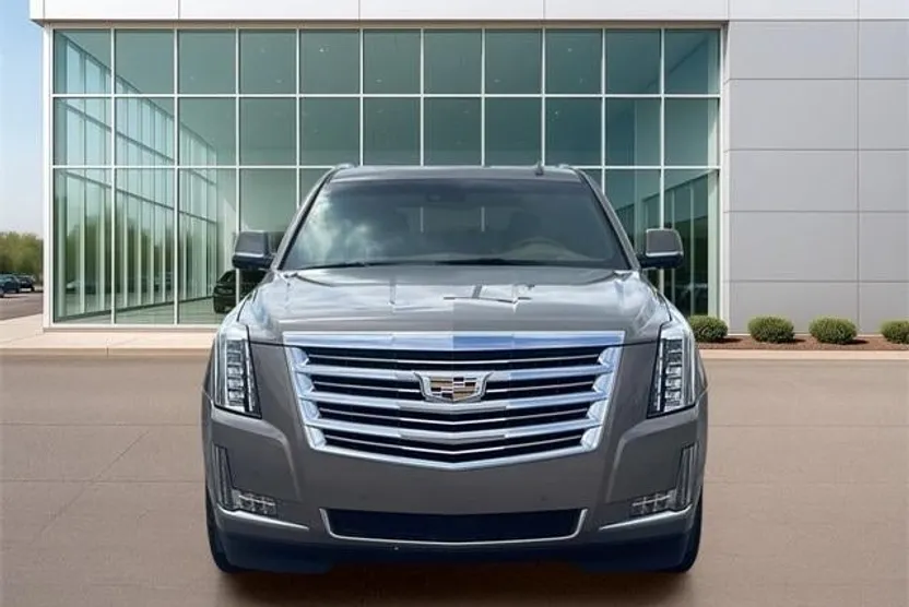 2017 Cadillac Escalade Platinum photo 1