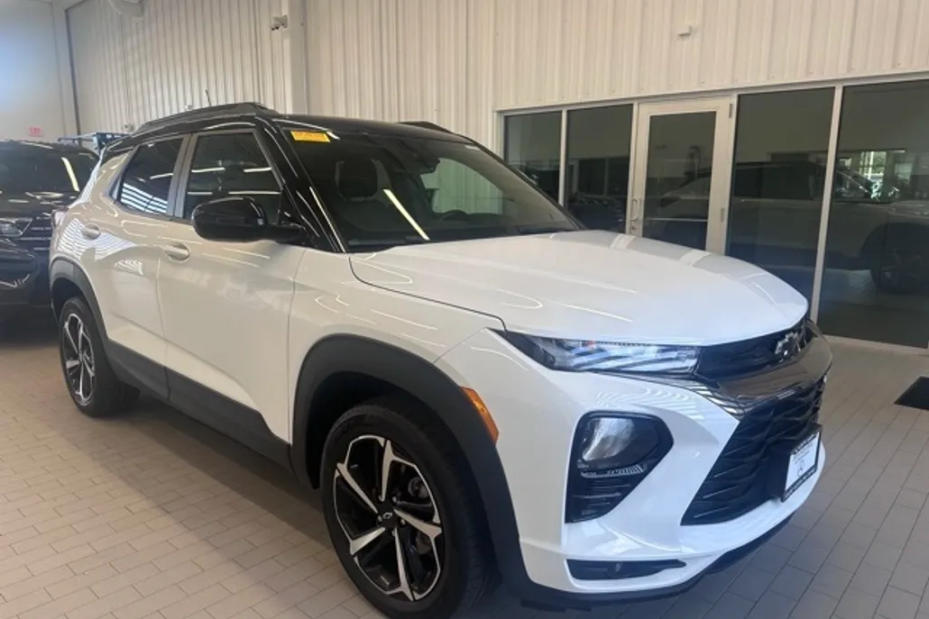 2022 Chevrolet Trailblazer RS photo 1