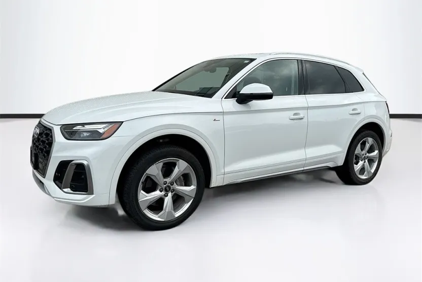 2022 Audi Q5 45 S line Premium photo 1
