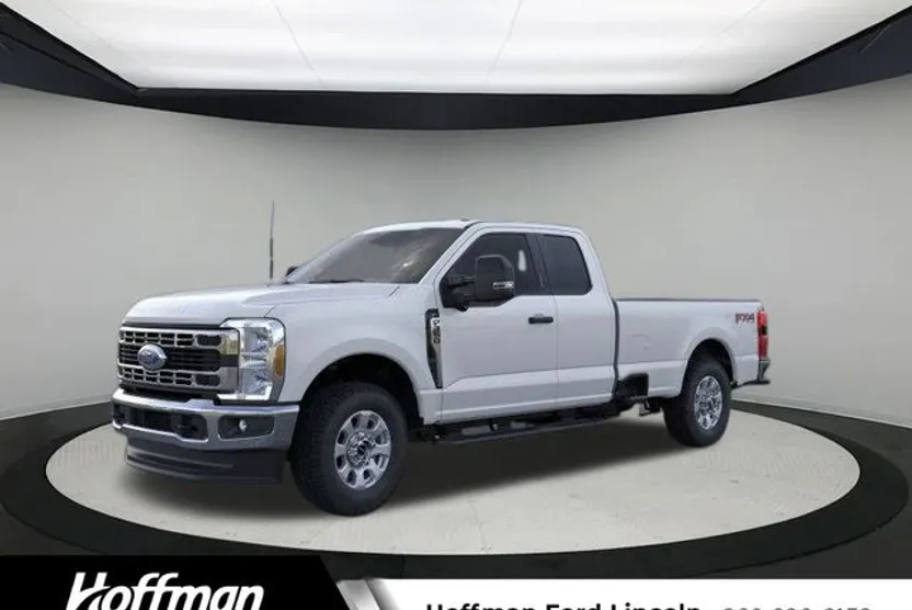 2025 Ford F-350 XLT photo 1