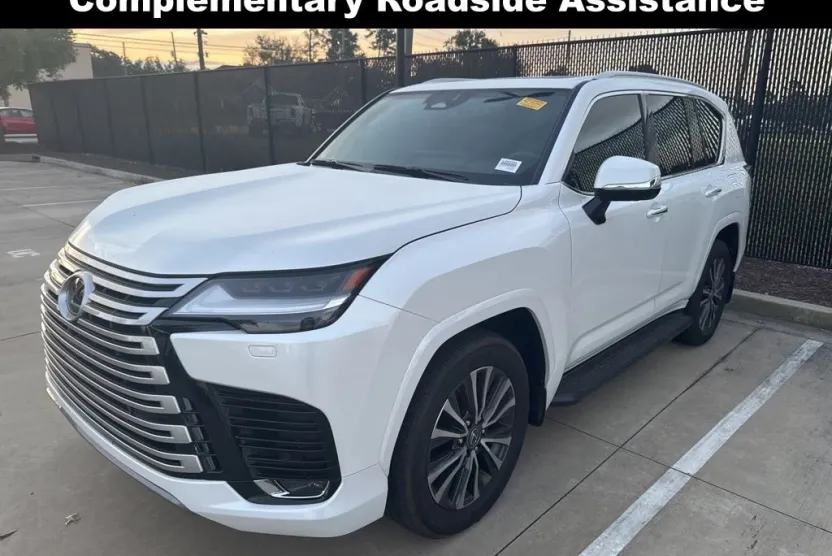 2025 Lexus LX 600 Premium photo 1