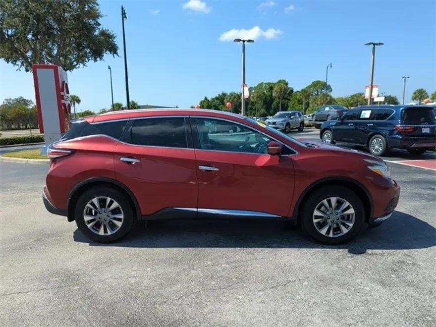 2015 Nissan Murano SL photo 1