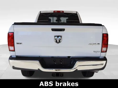 2017 Ram 2500 SLT photo 4