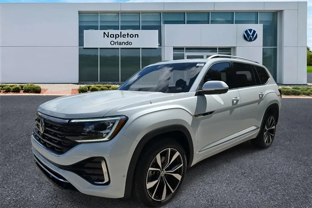 2025 Volkswagen Atlas SEL Premium R-Line photo 1