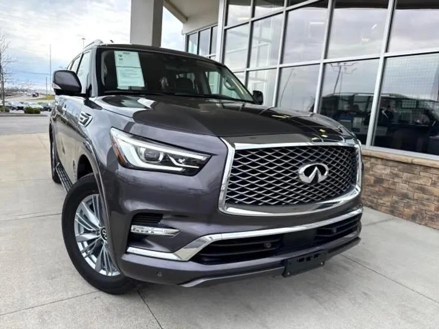 2024 Infiniti QX80 Luxe photo 1