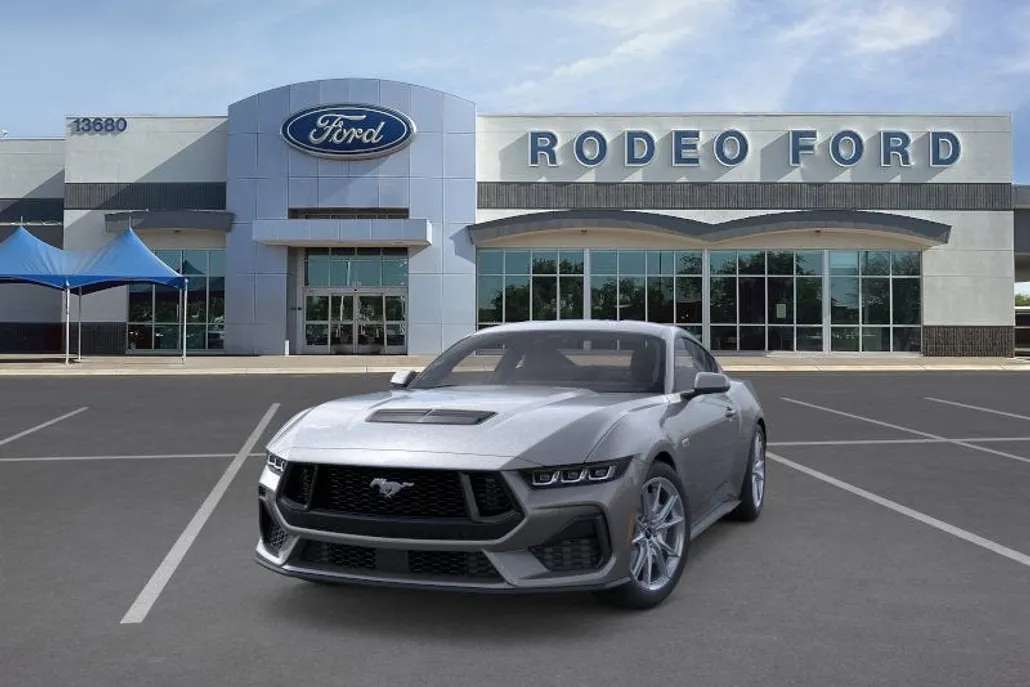 2025 Ford Mustang GT Premium photo 1