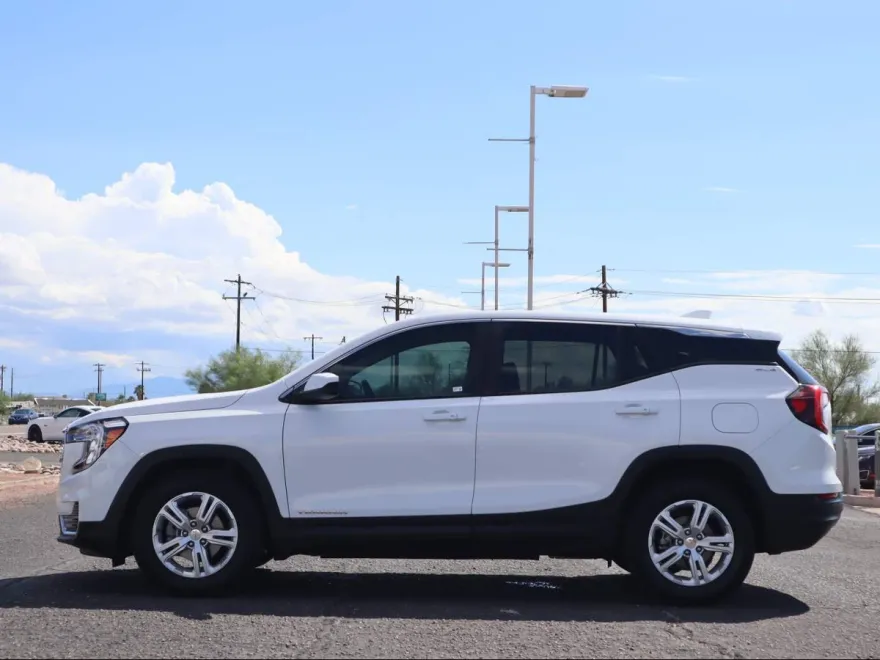 2024 Gmc Terrain SLE photo 1