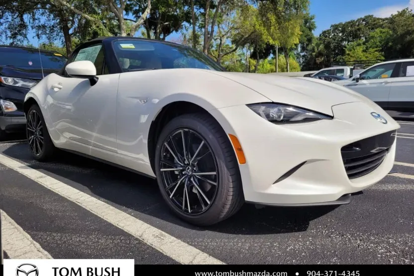 2025 Mazda MX-5 Miata Miata Grand Touring photo 1