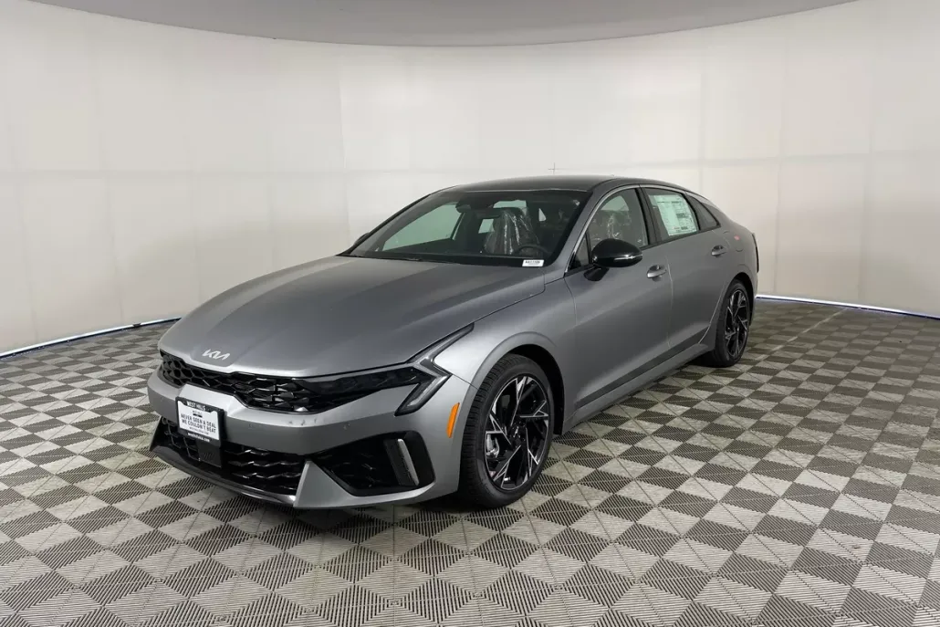 2026 Kia K5 GT-Line photo 1