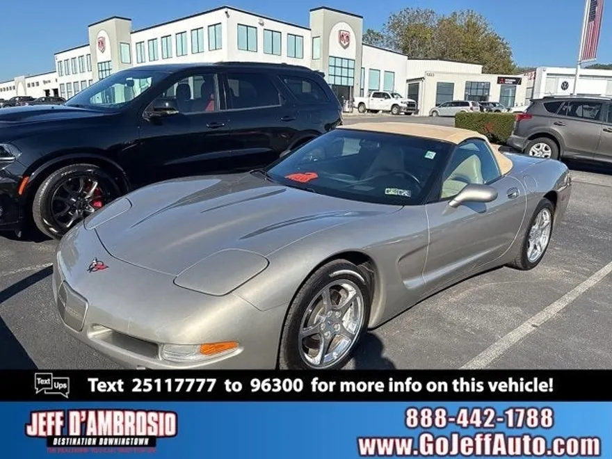 2002 Chevrolet Corvette Base photo 1
