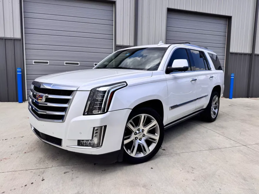 2016 Cadillac Escalade Premium photo 1