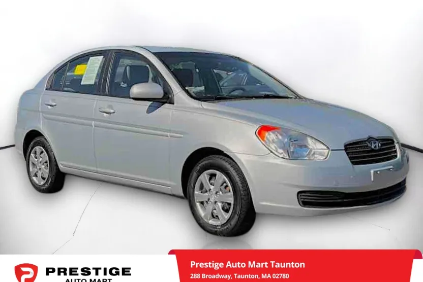 2011 Hyundai Accent GLS photo 1