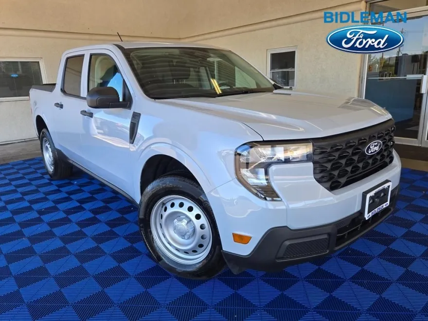 2025 Ford Maverick XL photo 1