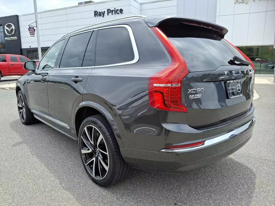 2024 Volvo XC90 B5 Plus photo 1