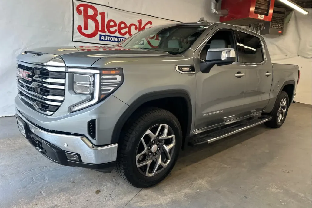 2024 Gmc Sierra 1500 SLT photo 1
