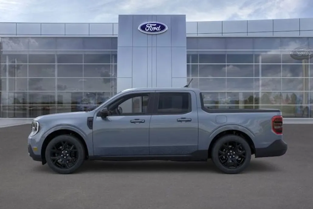 2025 Ford Maverick Lariat photo 1