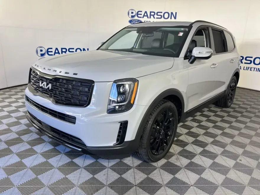 2022 Kia Telluride EX photo 1