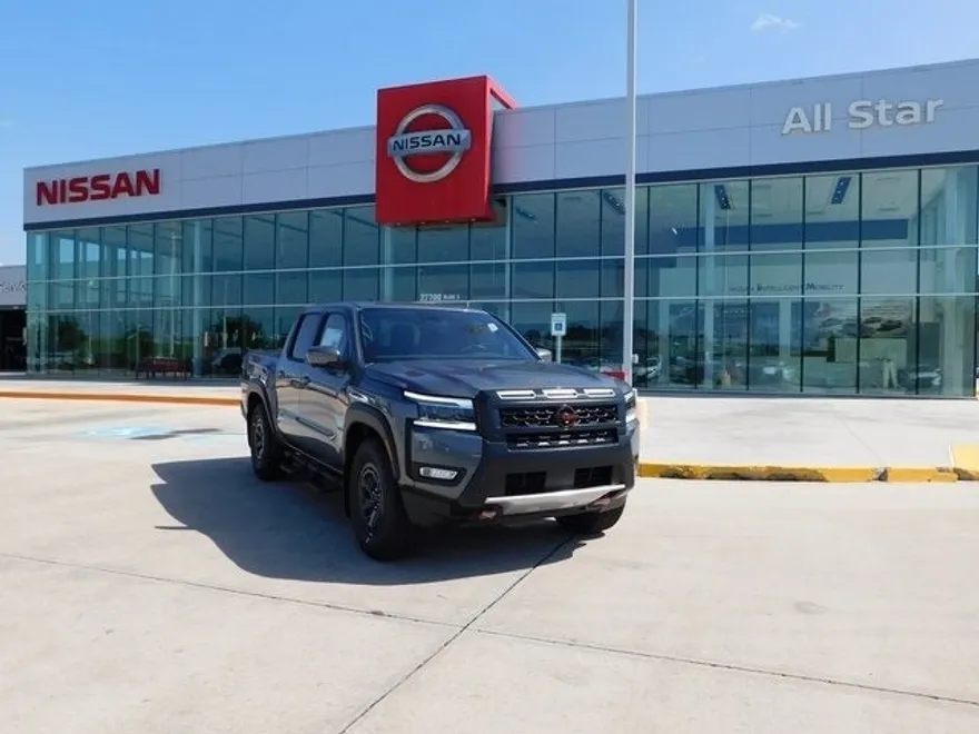 2025 Nissan Frontier PRO-X photo 1