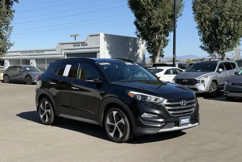 2017 Hyundai Tucson Limited photo 1