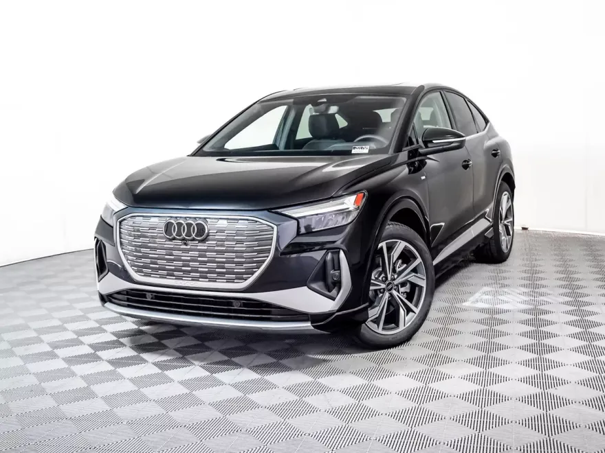 2025 Audi Q4 Sportback E-tron 55 Premium photo 1