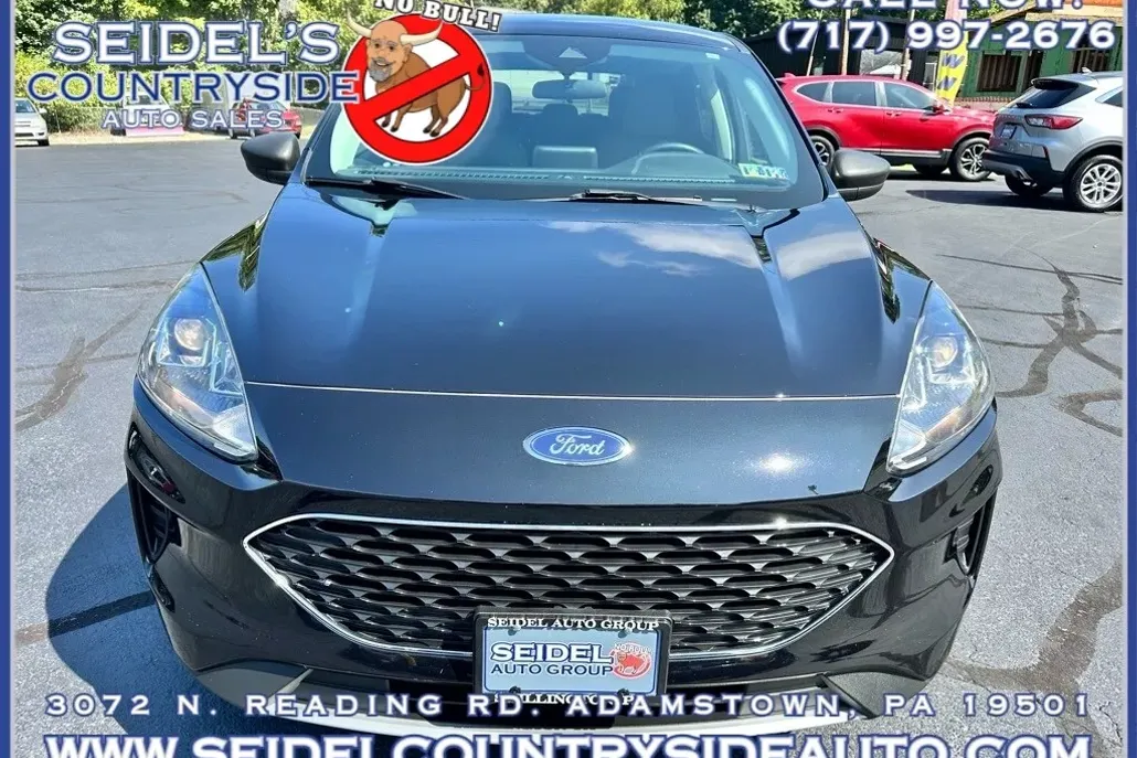 2022 Ford Escape SE photo 1