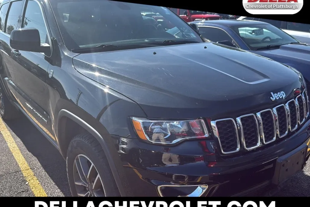 2020 Jeep Grand Cherokee Laredo photo 1