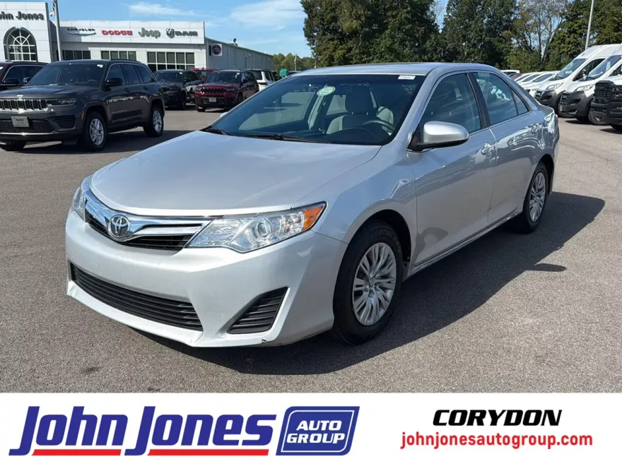 2014 Toyota Camry L photo 1