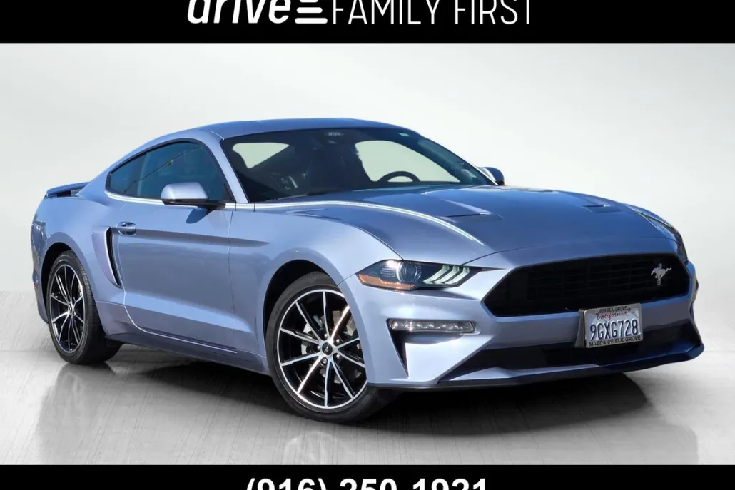 2022 Ford Mustang EcoBoost Premium photo 1
