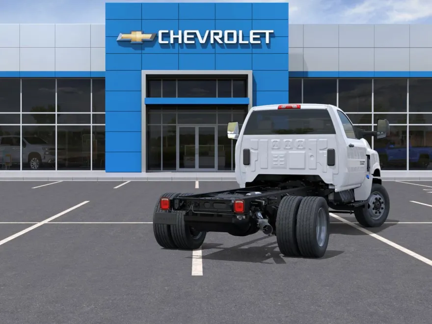2025 Chevrolet Silverado 5500HD Work Truck photo 1