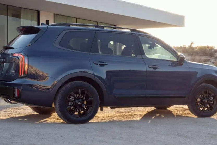 2025 Kia Telluride S photo 1