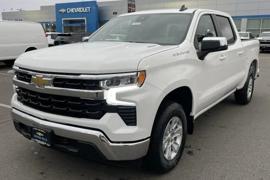 2025 Chevrolet Silverado 1500 LT photo 1
