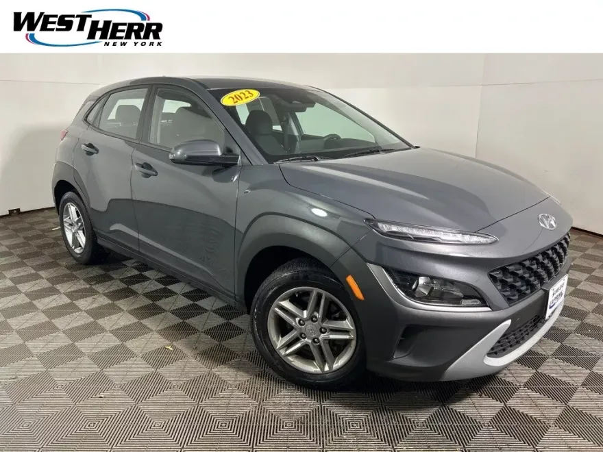 2023 Hyundai Kona SE photo 1
