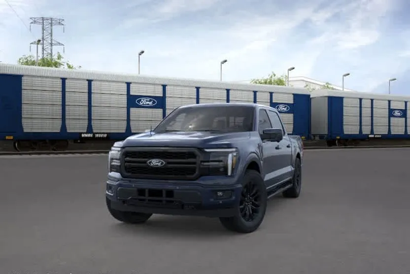 2025 Ford F-150 Lariat photo 1