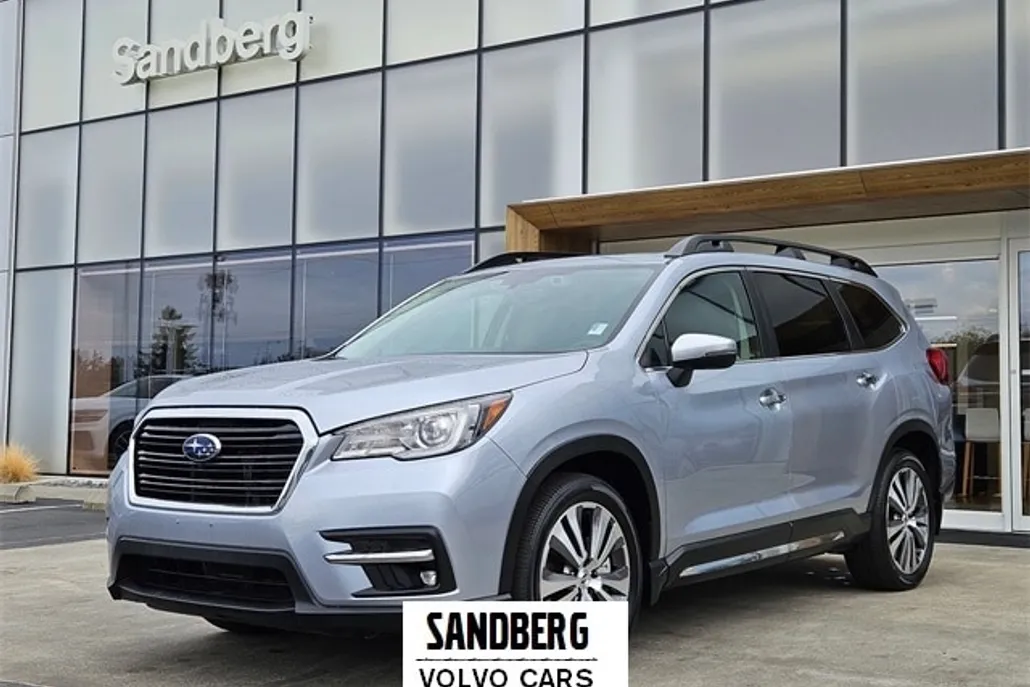 2022 Subaru Ascent Touring photo 1