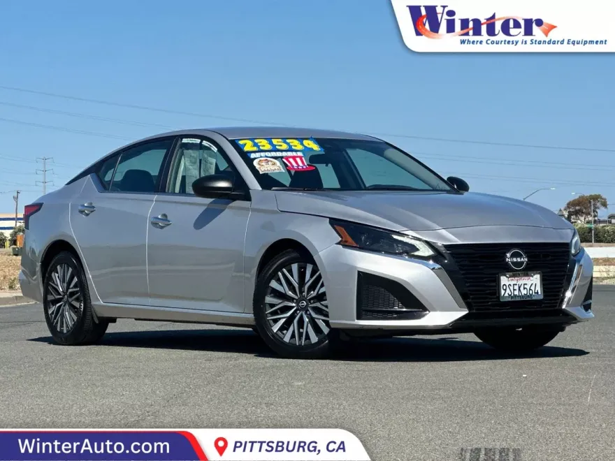 2024 Nissan Altima 2.5 SV photo 1