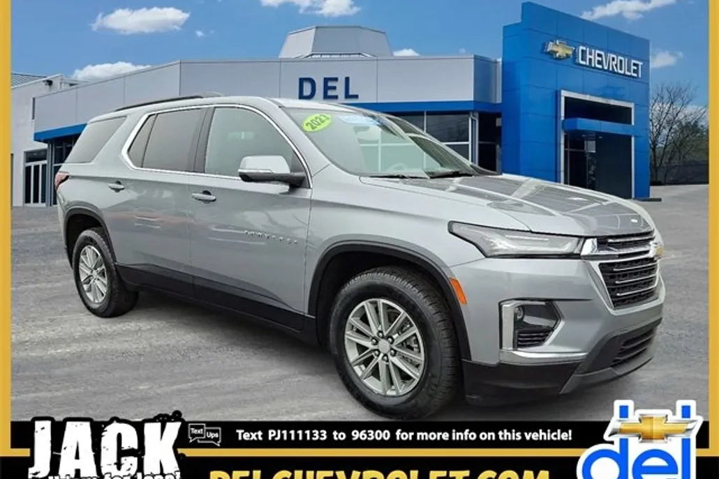 2023 Chevrolet Traverse photo 1