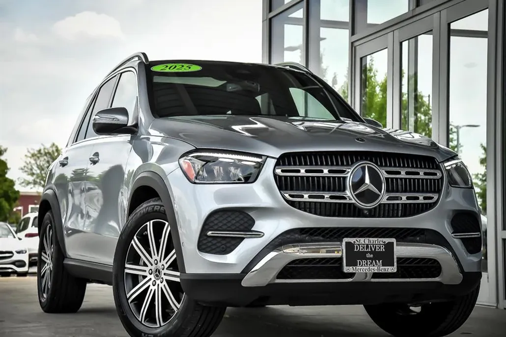 2025 Mercedes Benz GLE 450 4MATIC photo 1
