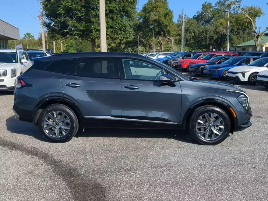 2025 Kia Sportage Hybrid photo 1