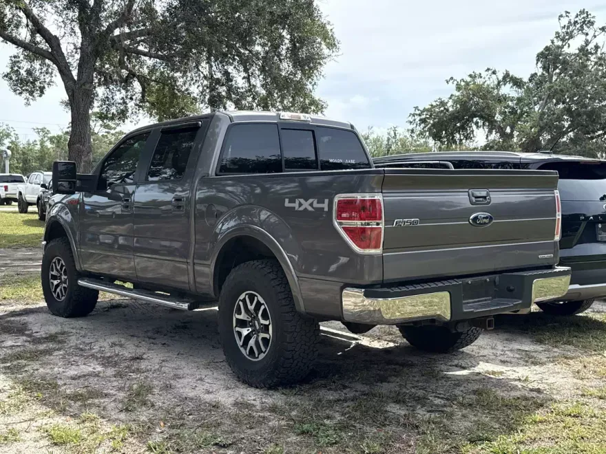 2014 Ford F-150 Lariat photo 1