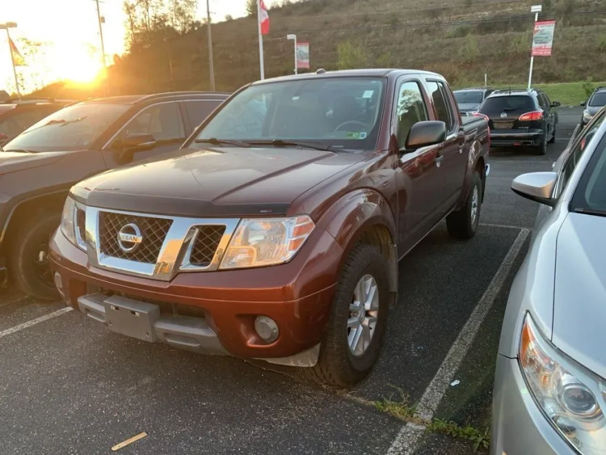2017 Nissan Frontier SV photo 1