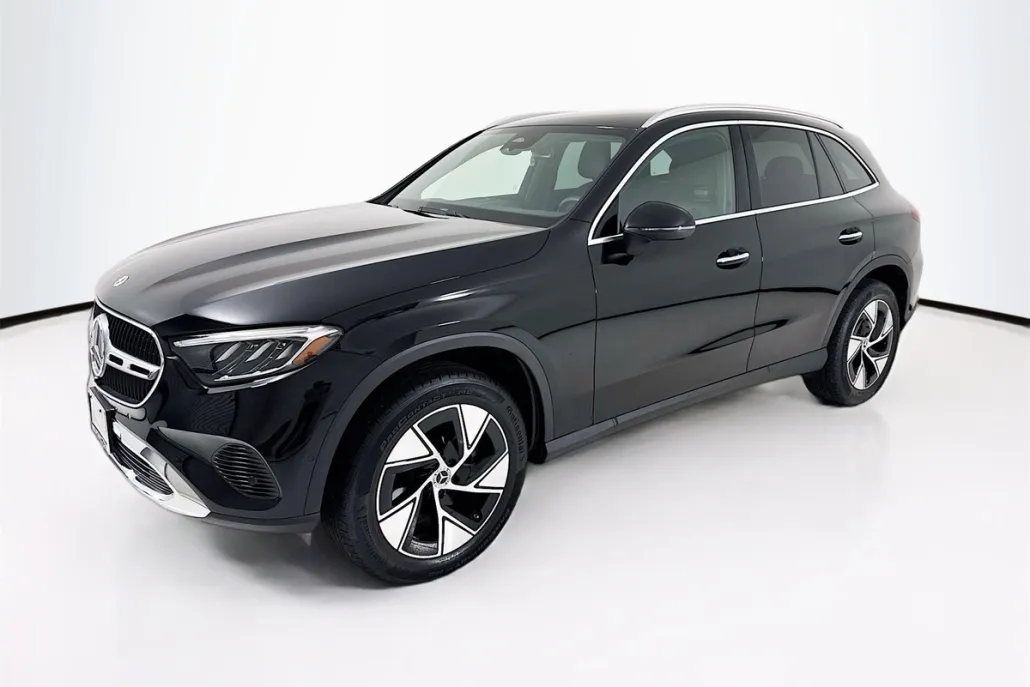 2024 Mercedes Benz GLC 300 4MATIC photo 1