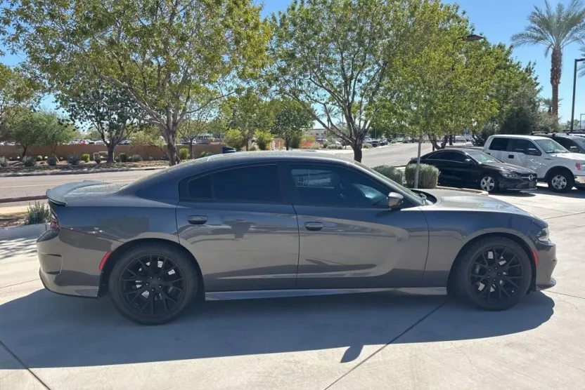 2019 Dodge Charger R/T Scat Pack photo 1