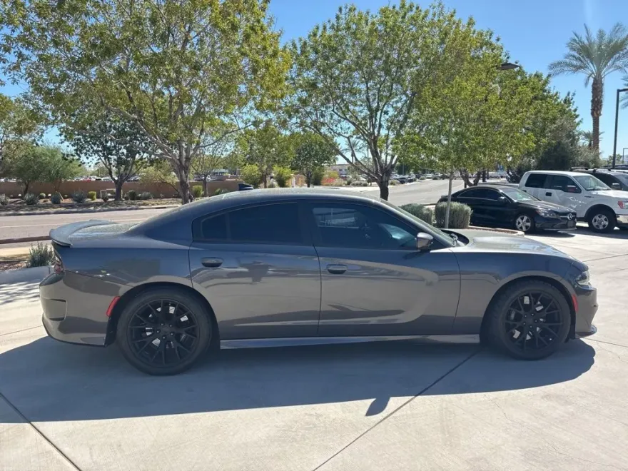 2019 Dodge Charger R/T Scat Pack photo 1