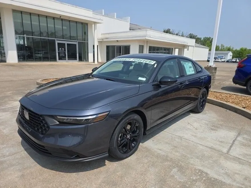 2025 Honda Accord 1.5T SE photo 1