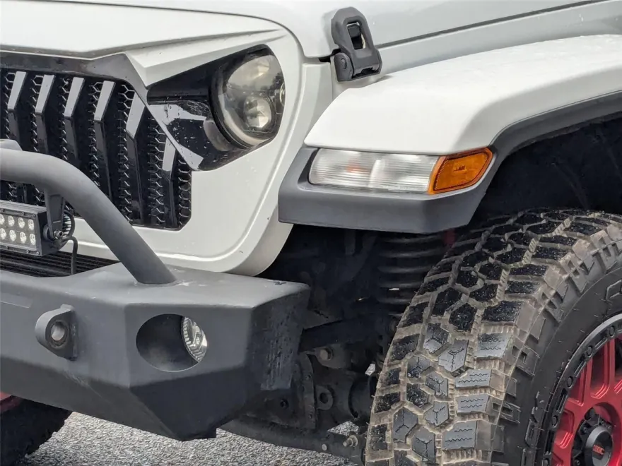 2021 Jeep Wrangler Unlimited Sahara photo 1