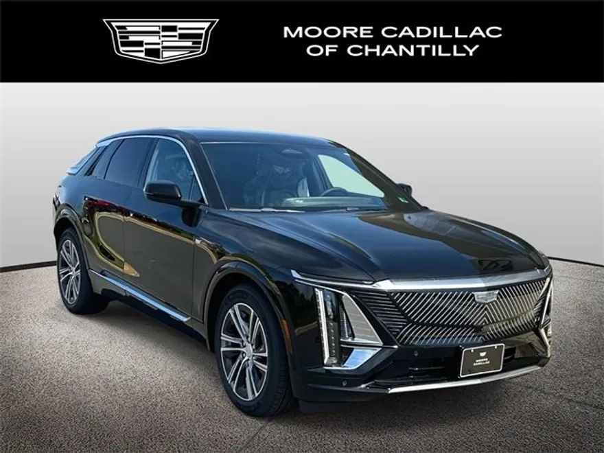 2025 Cadillac Lyriq Luxury photo 1