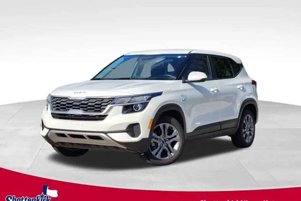 2022 Kia Seltos LX photo 1